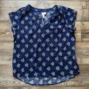 St. John's Bay Blue Floral Print Split V-Neck Cap Sleeve Petite Preppy Blouse